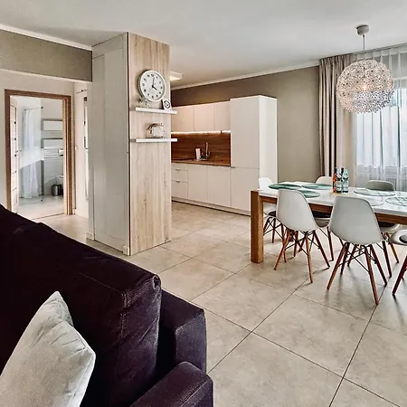 Pod Brzozami Bratek & Irys Ustronie Morskie