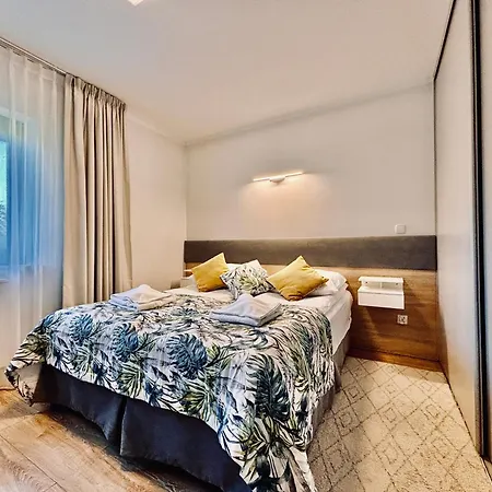 Pod Brzozami Bratek & Irys Ustronie Morskie